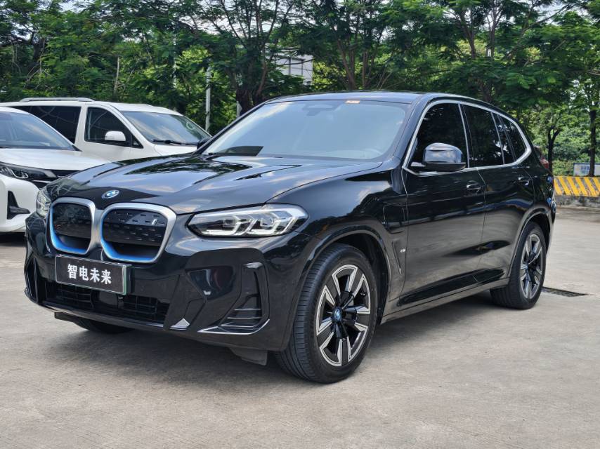BMW iX3 2021 BMW iX3 2021 car image