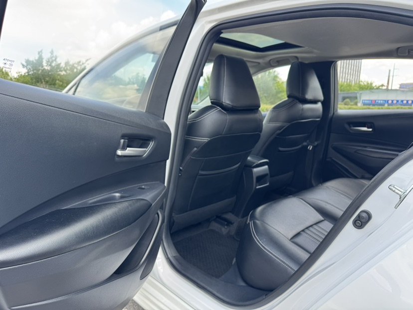 Toyota Corolla 2023 immagine di auto #8