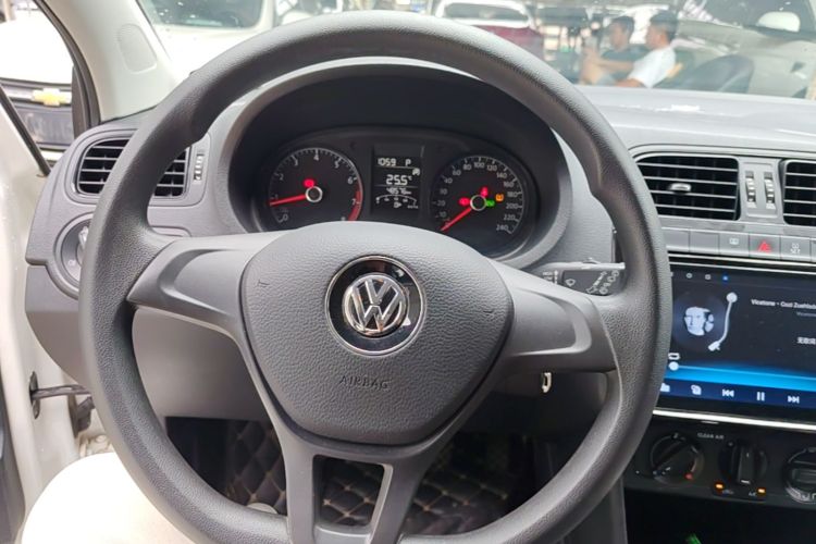 Volkswagen Polo 2019 #11 Volkswagen Polo 2019 car image #11