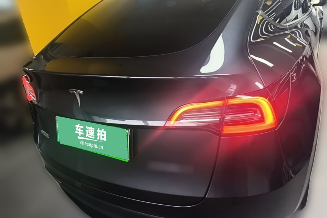 Tesla Model Y 2024 immagine di auto #4