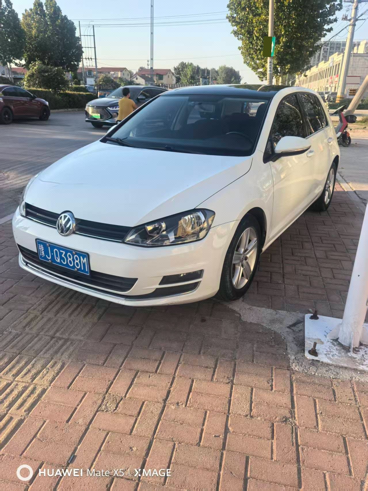 Volkswagen Golf 2015 Volkswagen Golf 2015 car image