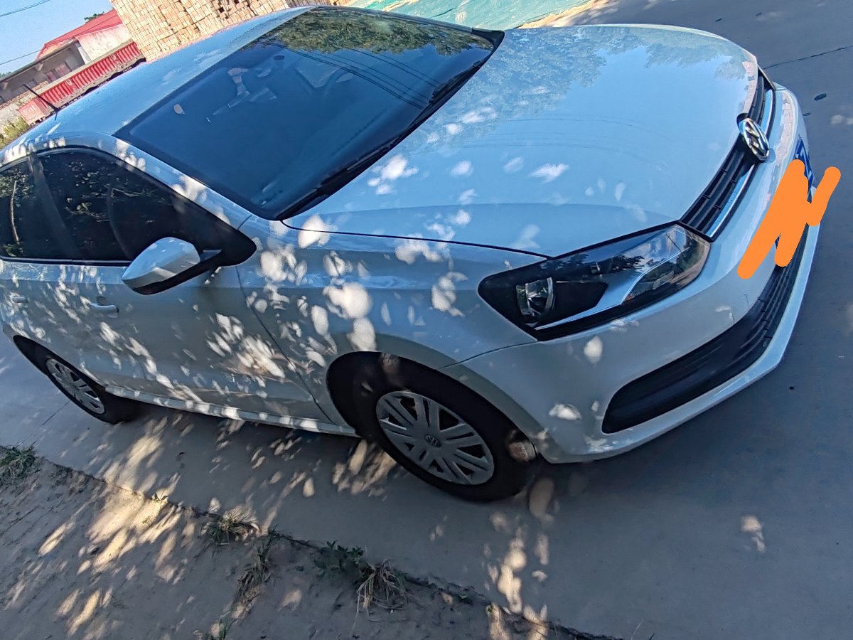 Volkswagen Polo 2018 car image #2