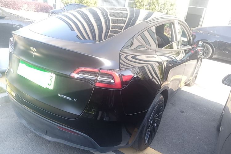 Tesla Model Y 2021 #7 Tesla Model Y 2021 car image #7