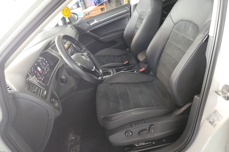Volkswagen Golf 2020 #15 Volkswagen Golf 2020 car image #15