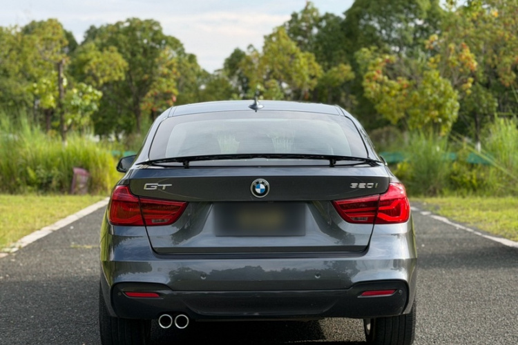 BMW 3 Series GT 2017 imagem de carro #11
