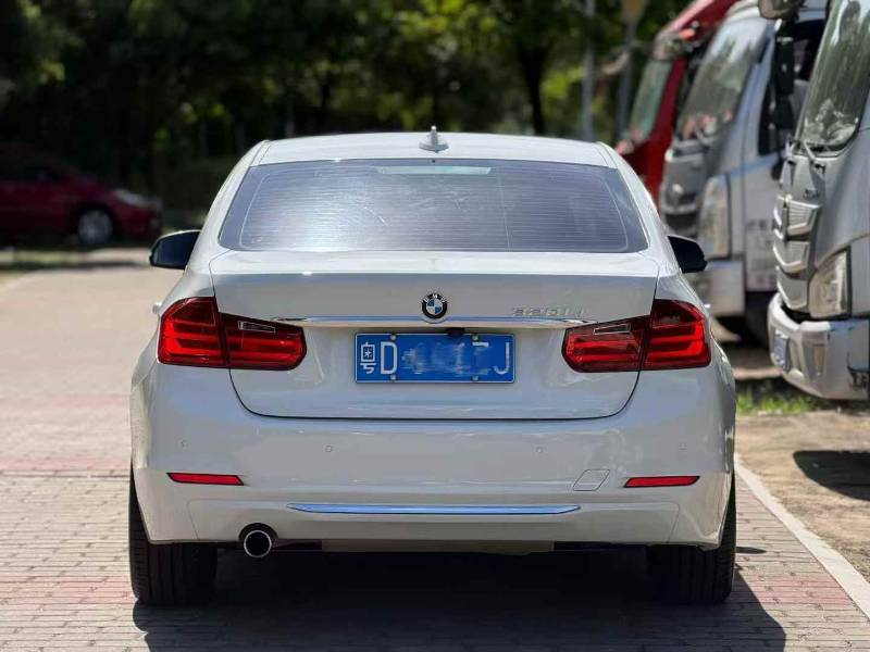 BMW 3 Series 2013 immagine di auto #3