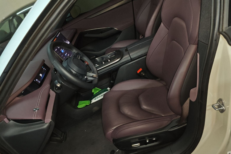 MI SU7 2025 car image #15
