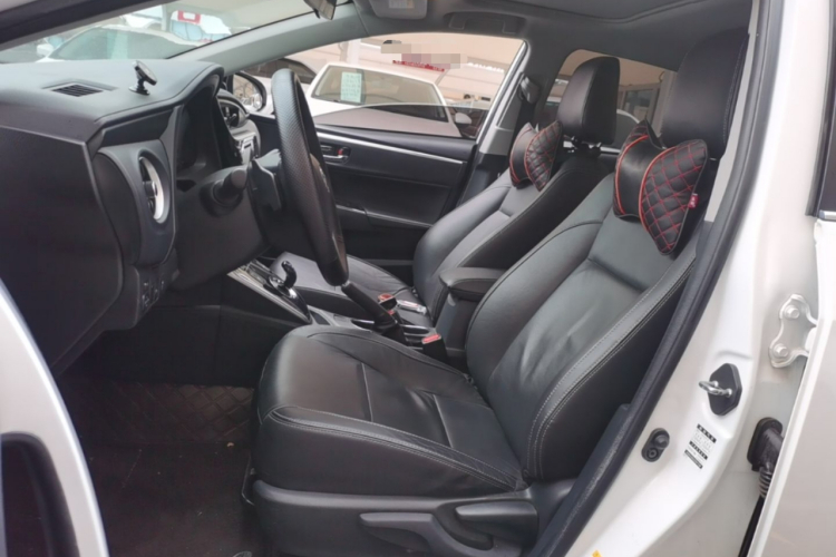 Toyota Corolla 2018 car image #15