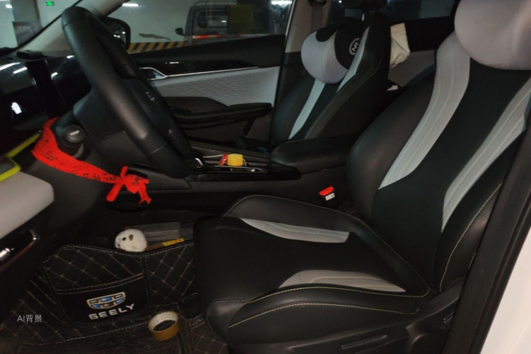 GEELY Coolray 2023 immagine di auto #17