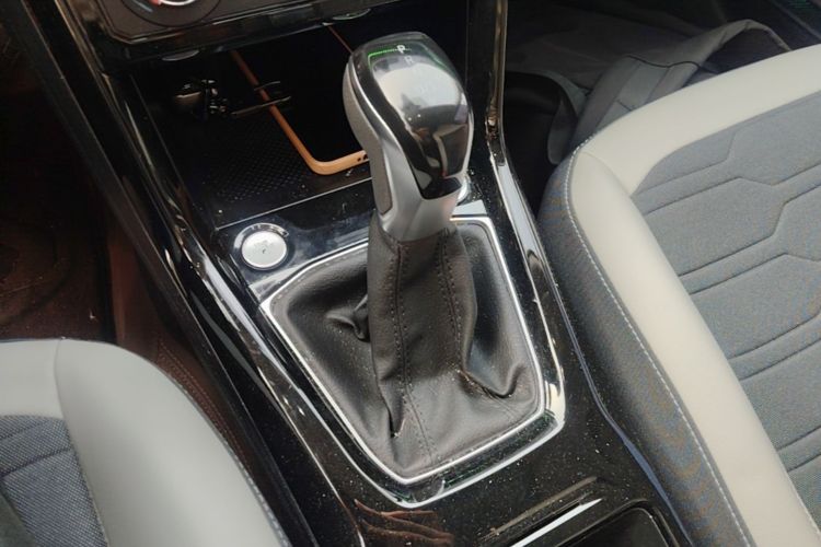 Volkswagen Tharu 2025 car image #14