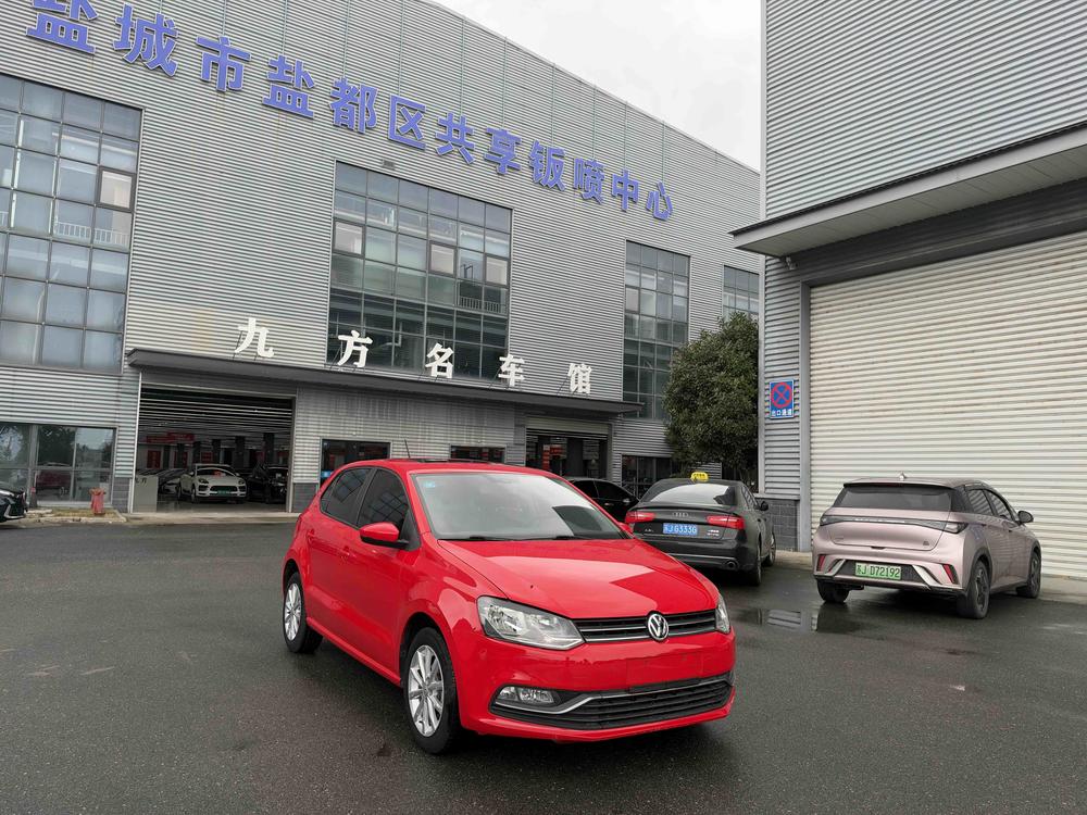 Volkswagen Polo 2016 car image #3