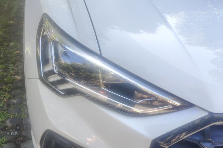 Audi Q3 2023 car image #8