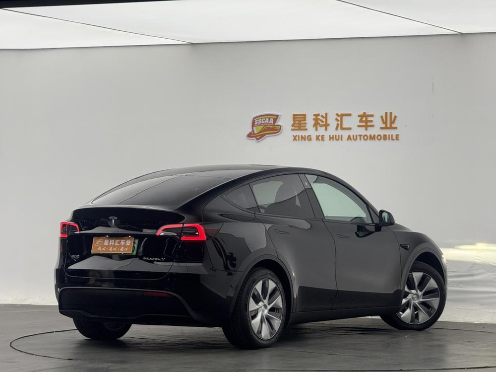 Tesla Model Y 2023 #6 Tesla Model Y 2023 immagine di auto #6