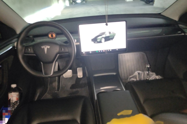 Tesla Model Y 2023 #12 Tesla Model Y 2023 car image #12