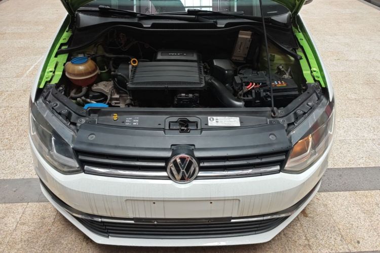 Volkswagen Polo 2015 #20 Volkswagen Polo 2015 car image #20