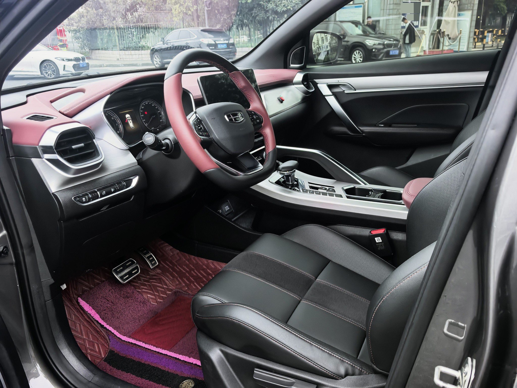 GEELY Coolray 2021 car image #4