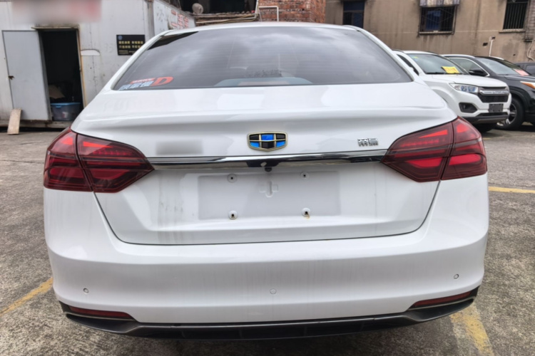 GEELY Emgrand 2018 car image #6