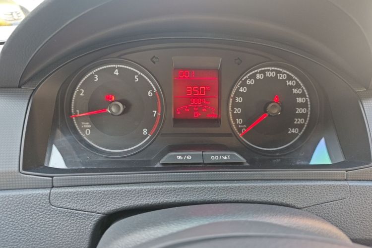 Volkswagen Santana 2018 car image #12