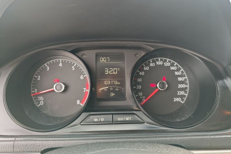 Volkswagen Lavida 2016 immagine di auto #12