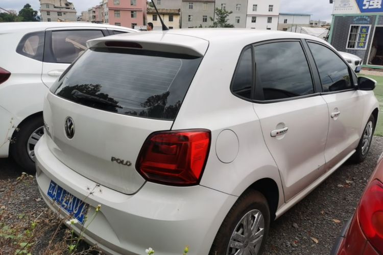Volkswagen Polo 2016 car image #7