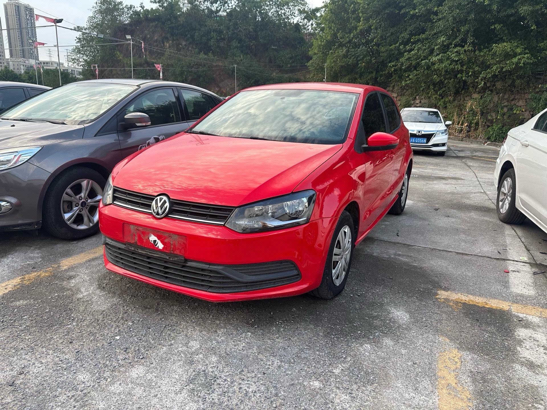 Volkswagen Polo 2016 car image 
