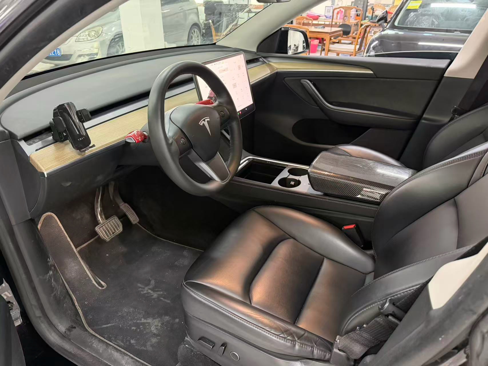 Tesla Model Y 2023 #5 Tesla Model Y 2023 immagine di auto #5