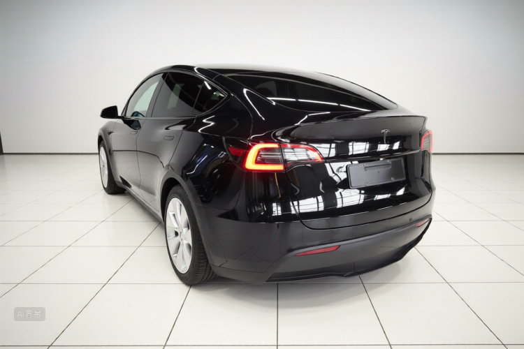 Tesla Model Y 2022 car image #5
