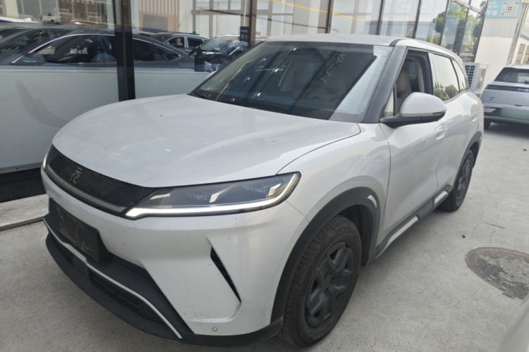 BYD YuanUP 2025 #2 BYD YuanUP 2025 car image #2