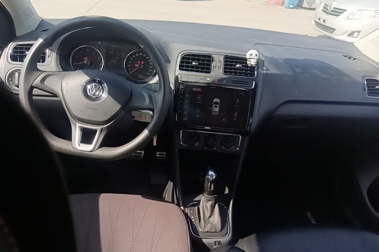 Volkswagen Polo 2016 #10 Volkswagen Polo 2016 car image #10