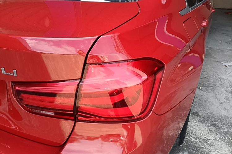 BMW 3 Series 2019 #8 BMW 3 Series 2019 car image #8