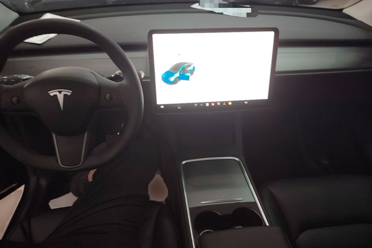 Tesla Model Y 2023 #10 Tesla Model Y 2023 car image #10