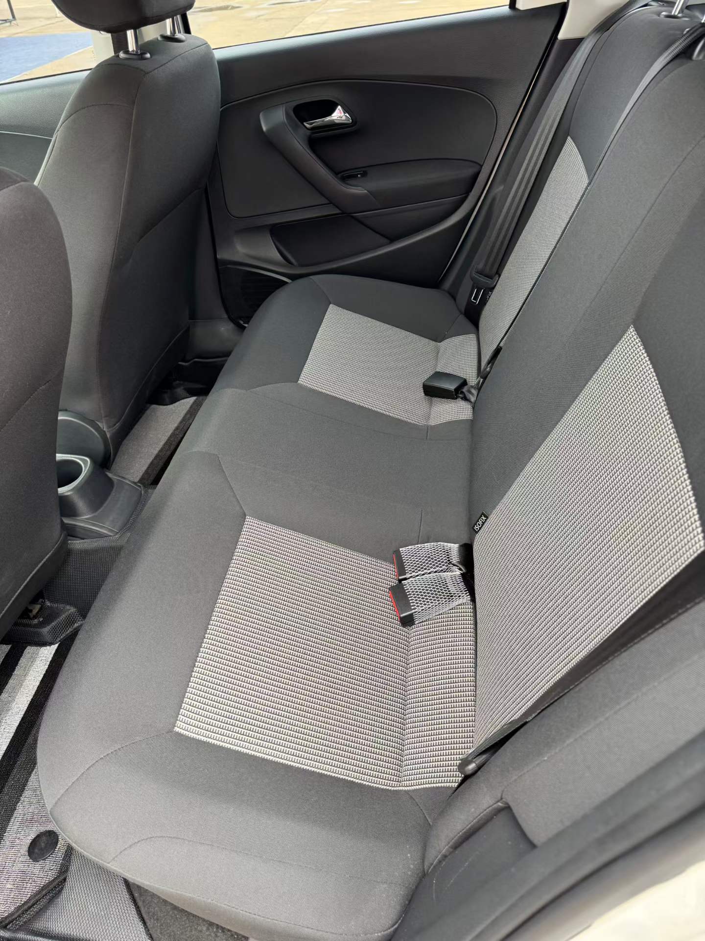 Volkswagen Polo 2018 car image #4