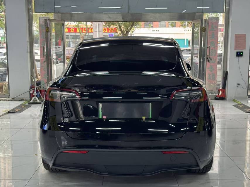 Tesla Model Y 2021 #6 Tesla Model Y 2021 car image #6