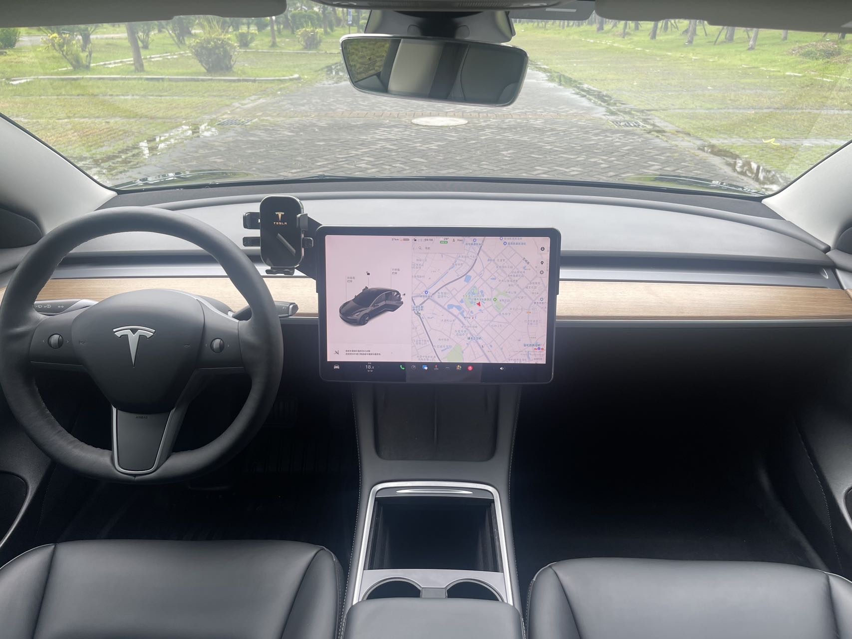 Tesla Model 3 2021 car image #9