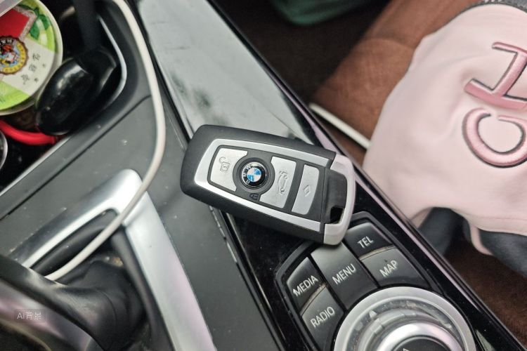 BMW 3 Series 2017 car image #10