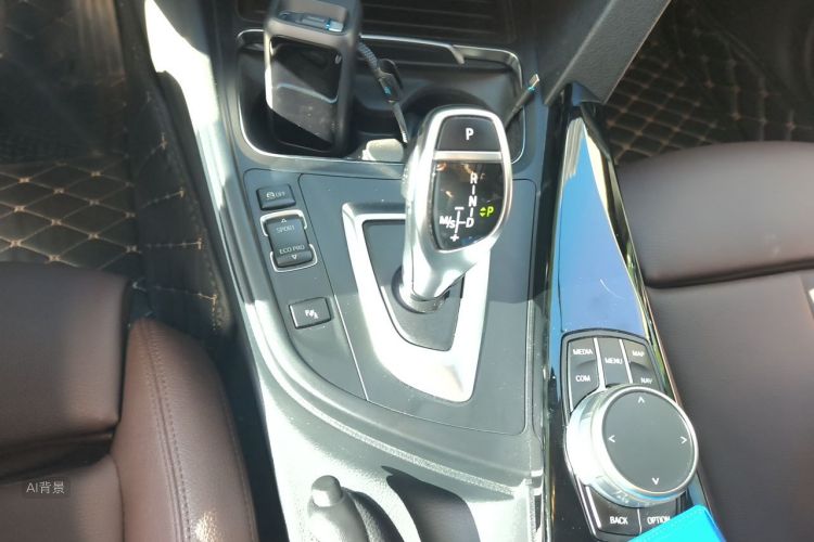 BMW 3 Series 2018 #16 BMW 3 Series 2018 car image #16