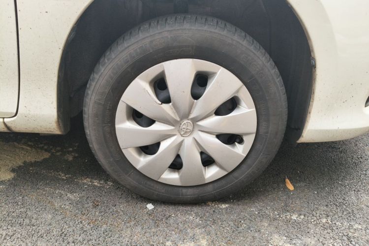 Toyota Vios 2015 car image #9