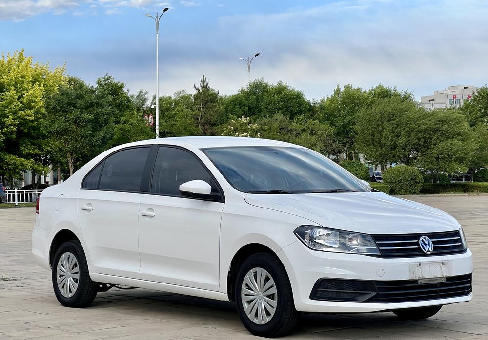 Volkswagen Santana 2022 car image #3