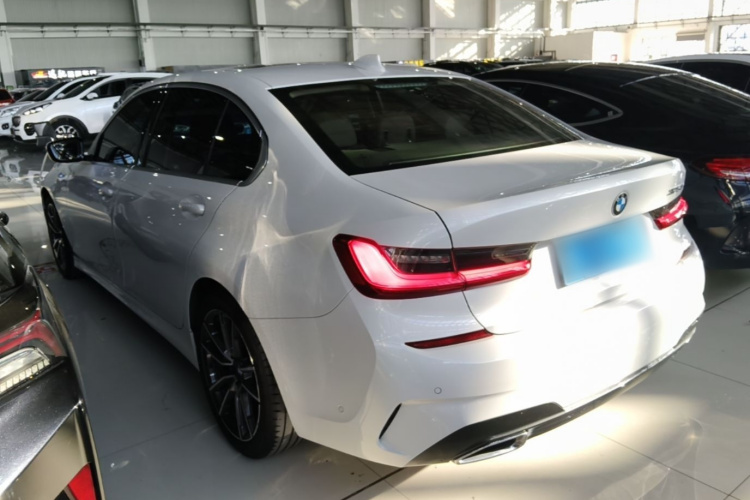 BMW 3 Series 2020 #5 BMW 3 Series 2020 car image #5
