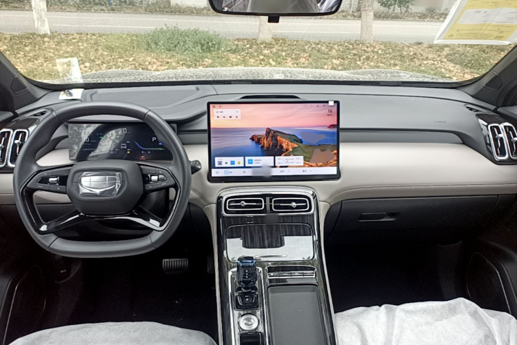 GEELY Boyue L 2026 #11 GEELY Boyue L 2026 immagine di auto #11