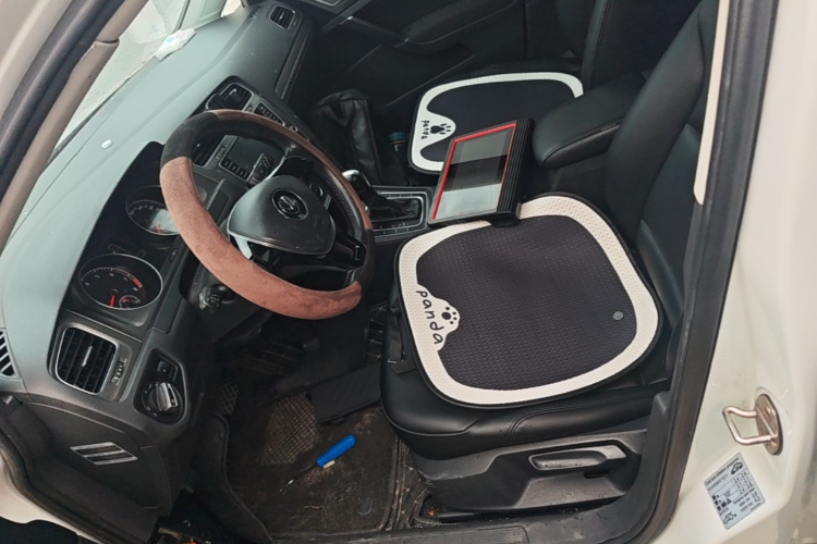 Volkswagen Golf 2016 car image #19