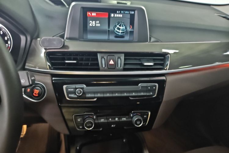 BMW X1 2019 #13 BMW X1 2019 car image #13