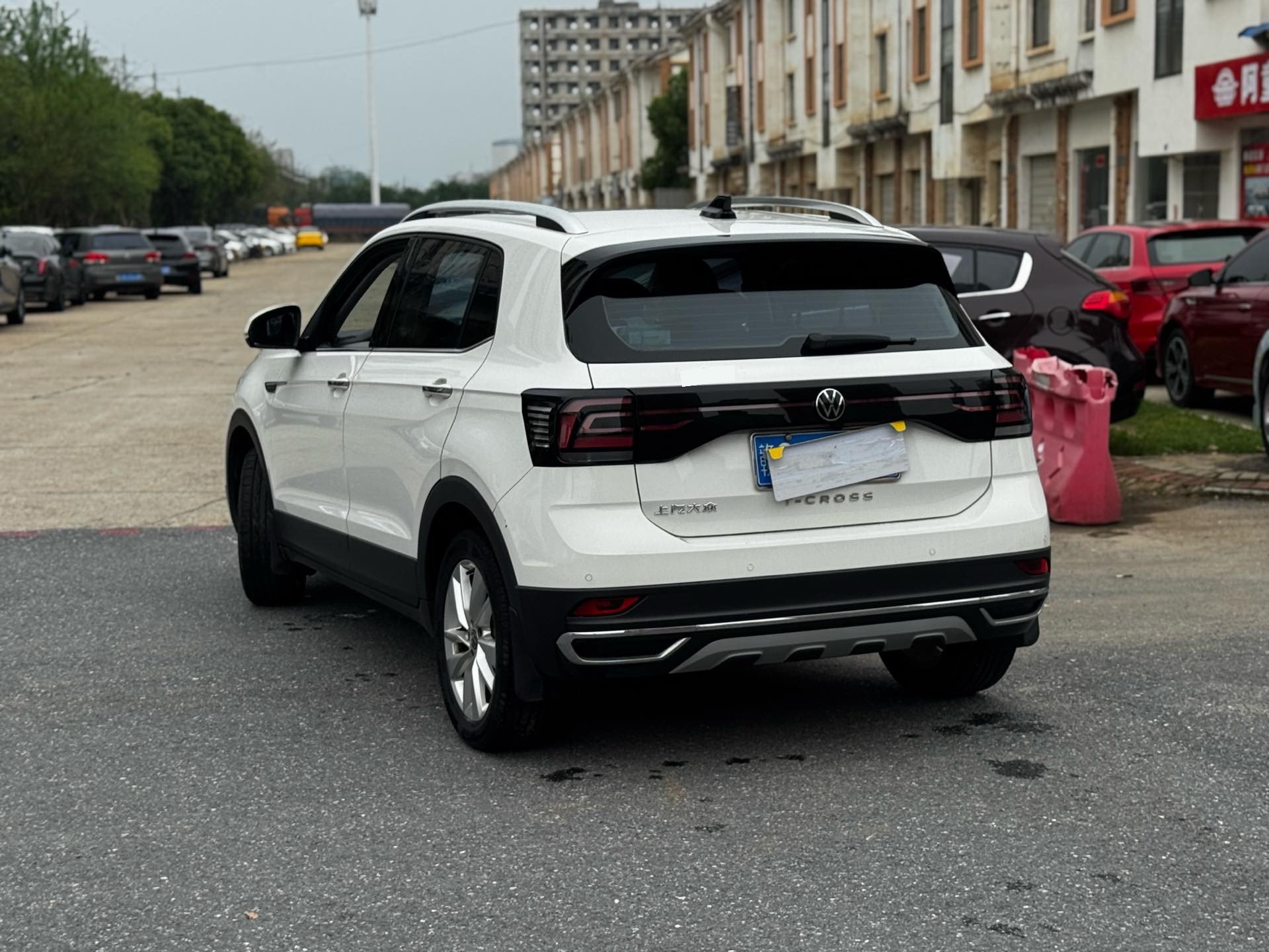 Volkswagen T-Cross 2022 car image #10