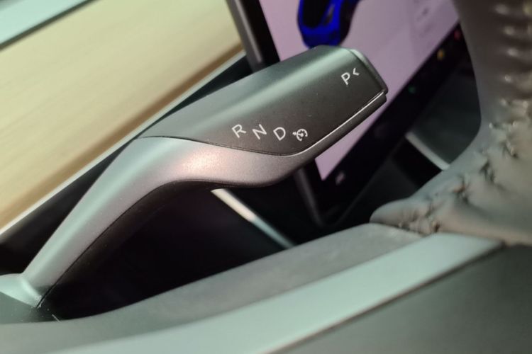 Tesla Model 3 2020 #14 Tesla Model 3 2020 car image #14