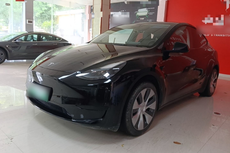 Tesla Model Y 2022 #2 Tesla Model Y 2022 car image #2