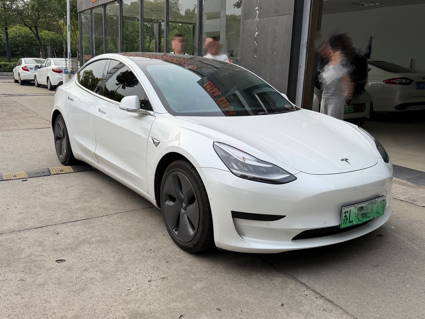 Tesla Model 3 2020 immagine di auto #3
