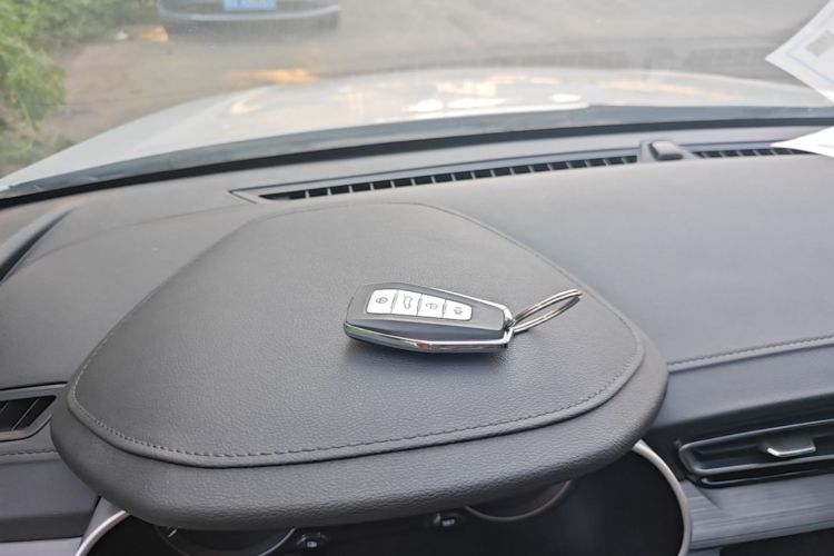 GEELY Emgrand 2021 #9 GEELY Emgrand 2021 car image #9