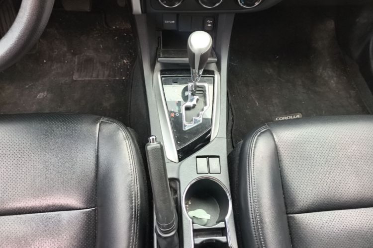 Toyota Corolla 2017 #14 Toyota Corolla 2017 car image #14