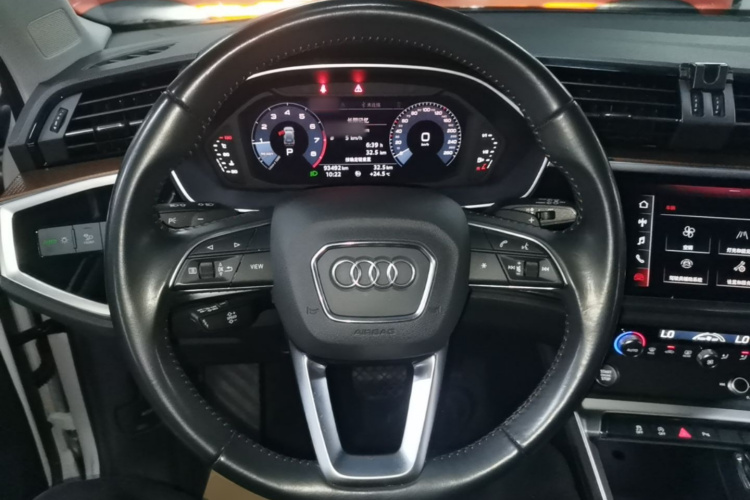 Audi Q3 2020 #11 Audi Q3 2020 car image #11