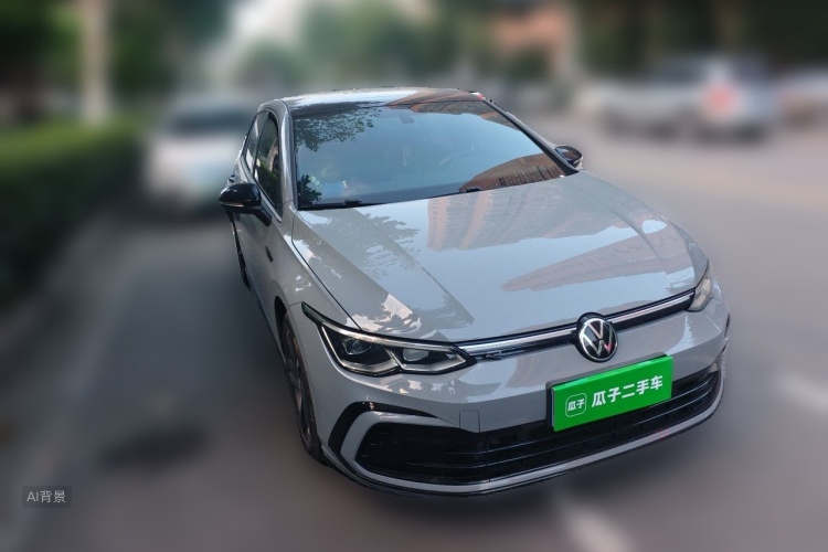 Volkswagen Golf 2023 car image #4